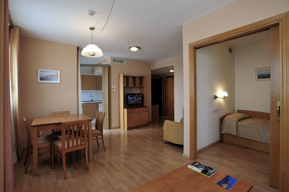 Aparthotel Sercotel Χουέσκα Εξωτερικό φωτογραφία